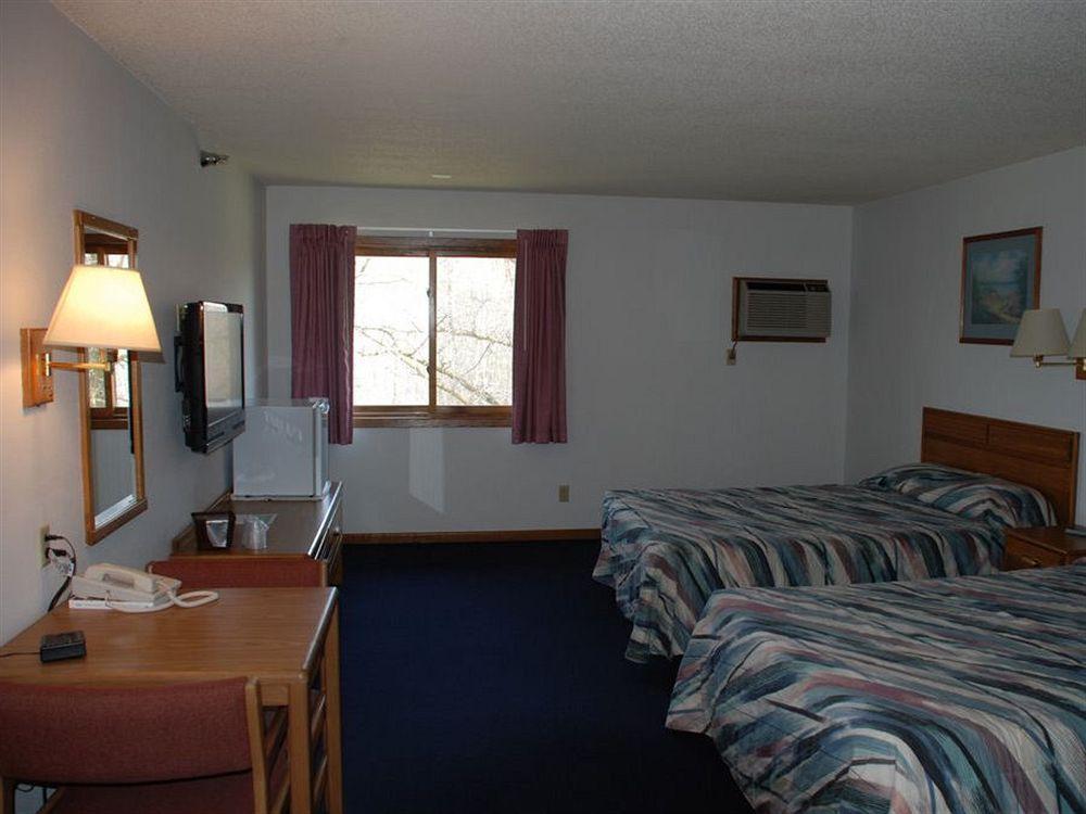 Amerivu Inn Warroad Exteriör bild